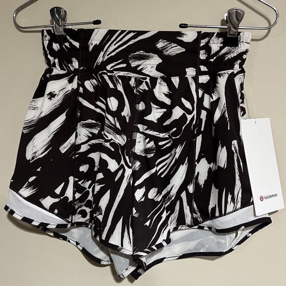 lululemon NWT Hotty Hot HR Lined Short 4" sz 4 Monarch Bloom Bone Espresso/Bon - Picture 6 of 8